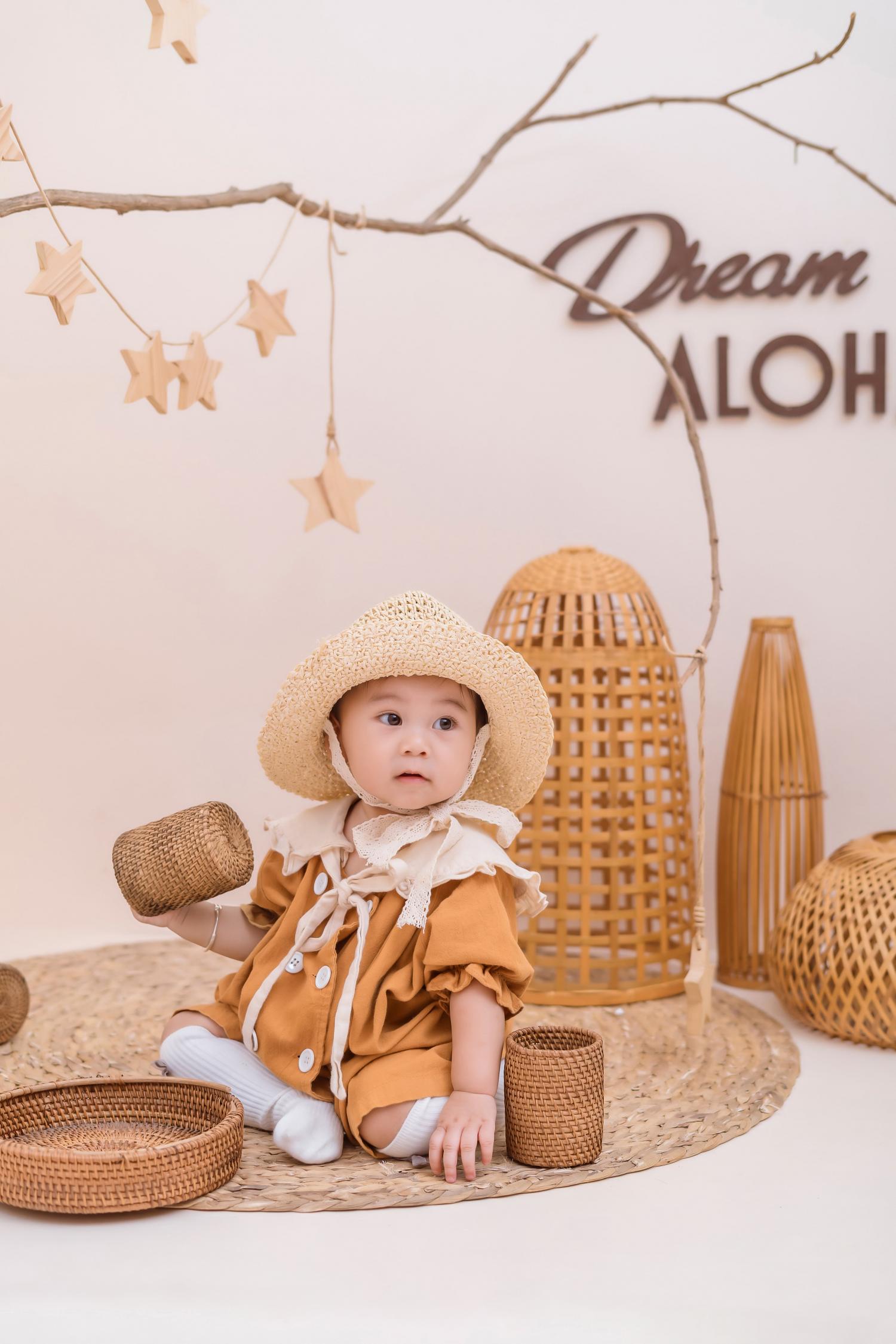 bé Hồng Anh-1 tuổi